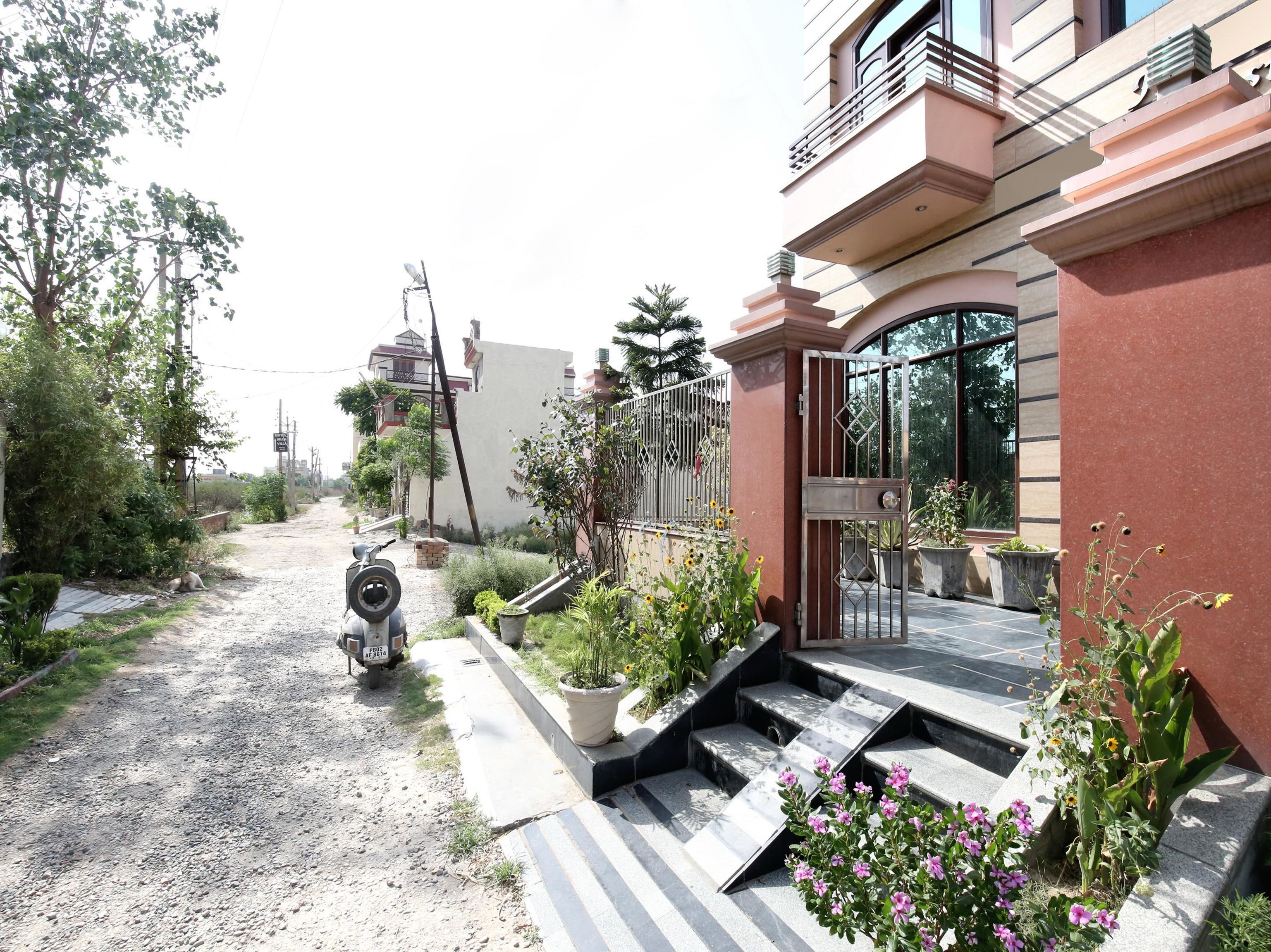 Dhingra Residency by OYO Rooms