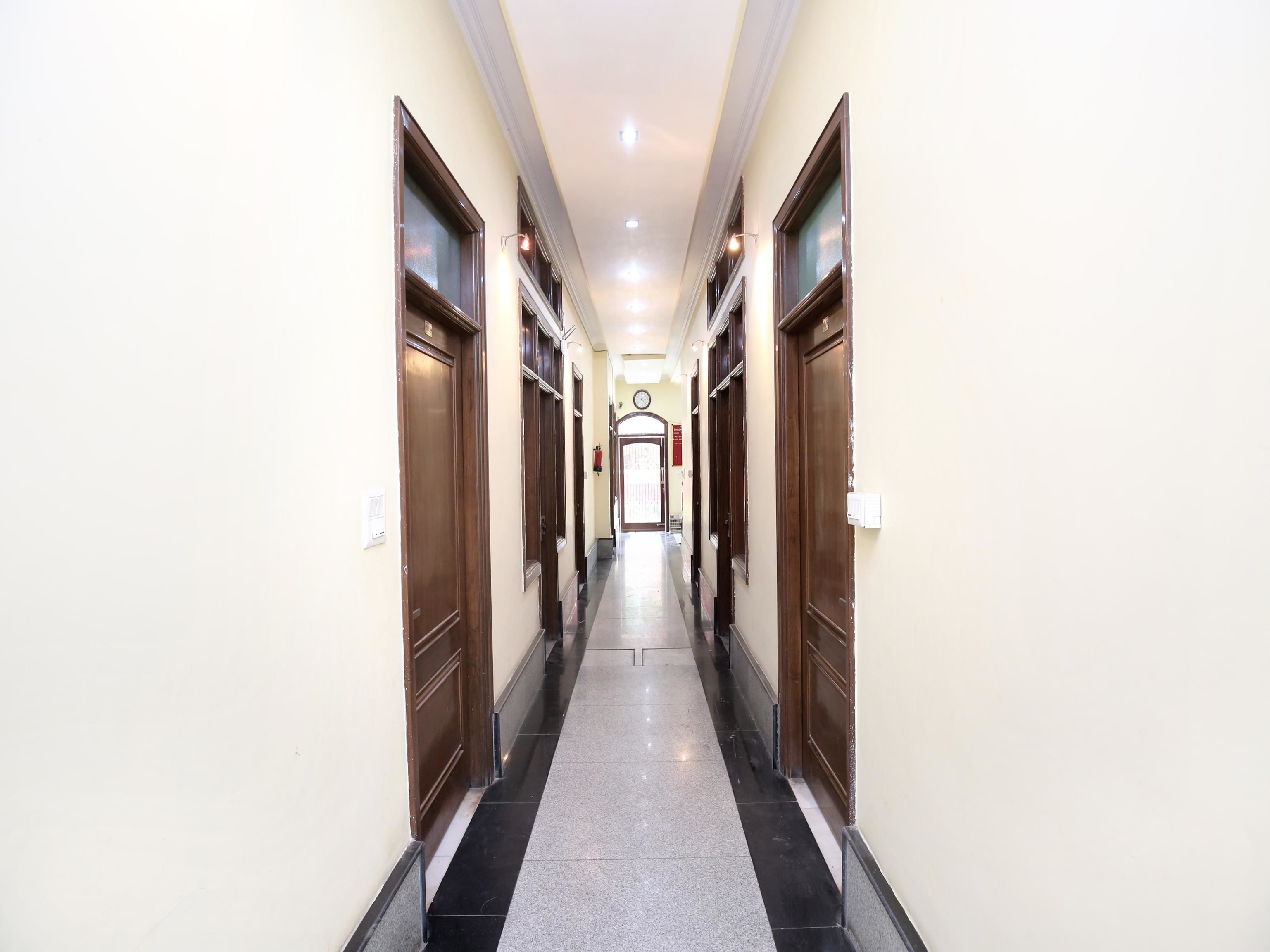 Dhingra Residency by OYO Rooms