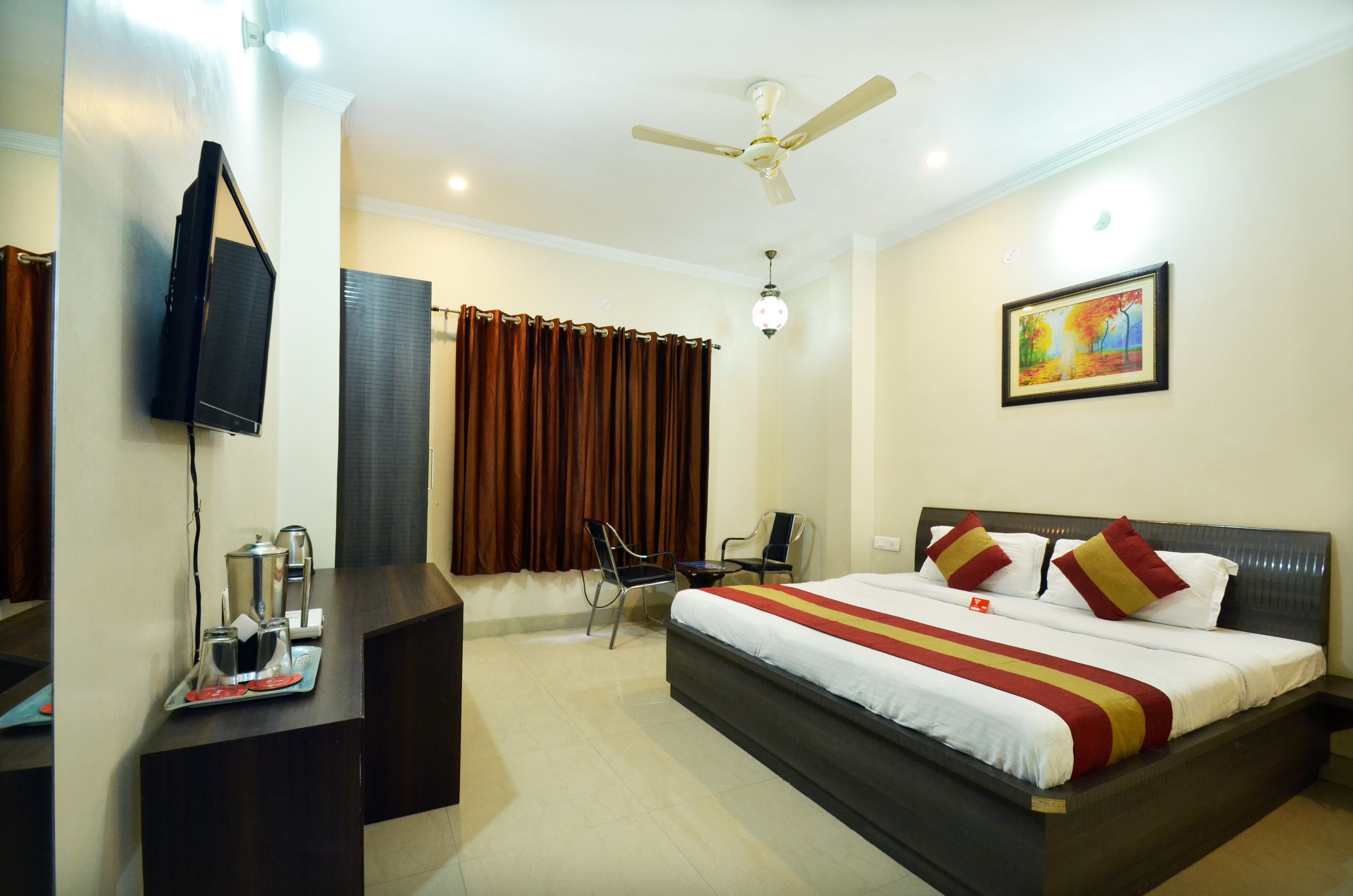 Golden Sunrise Inn by OYO Rooms