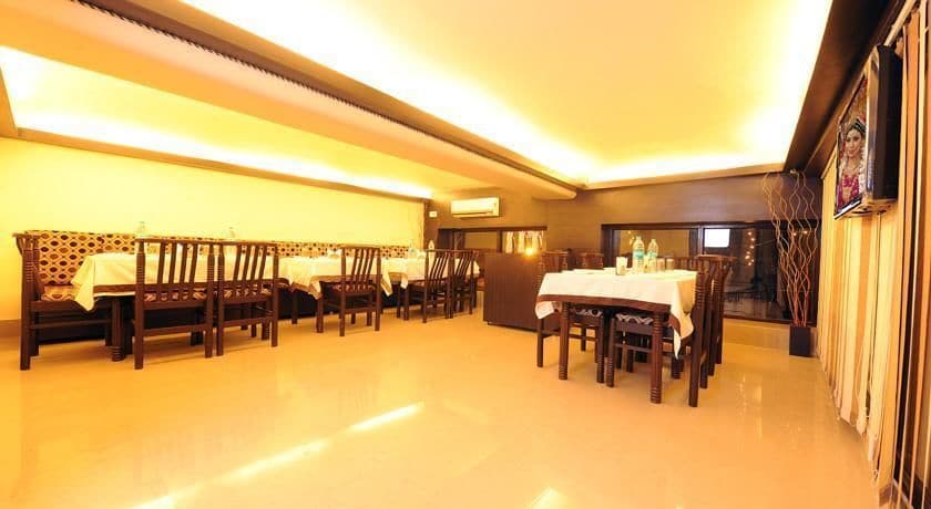 Hotel Akaal Residency