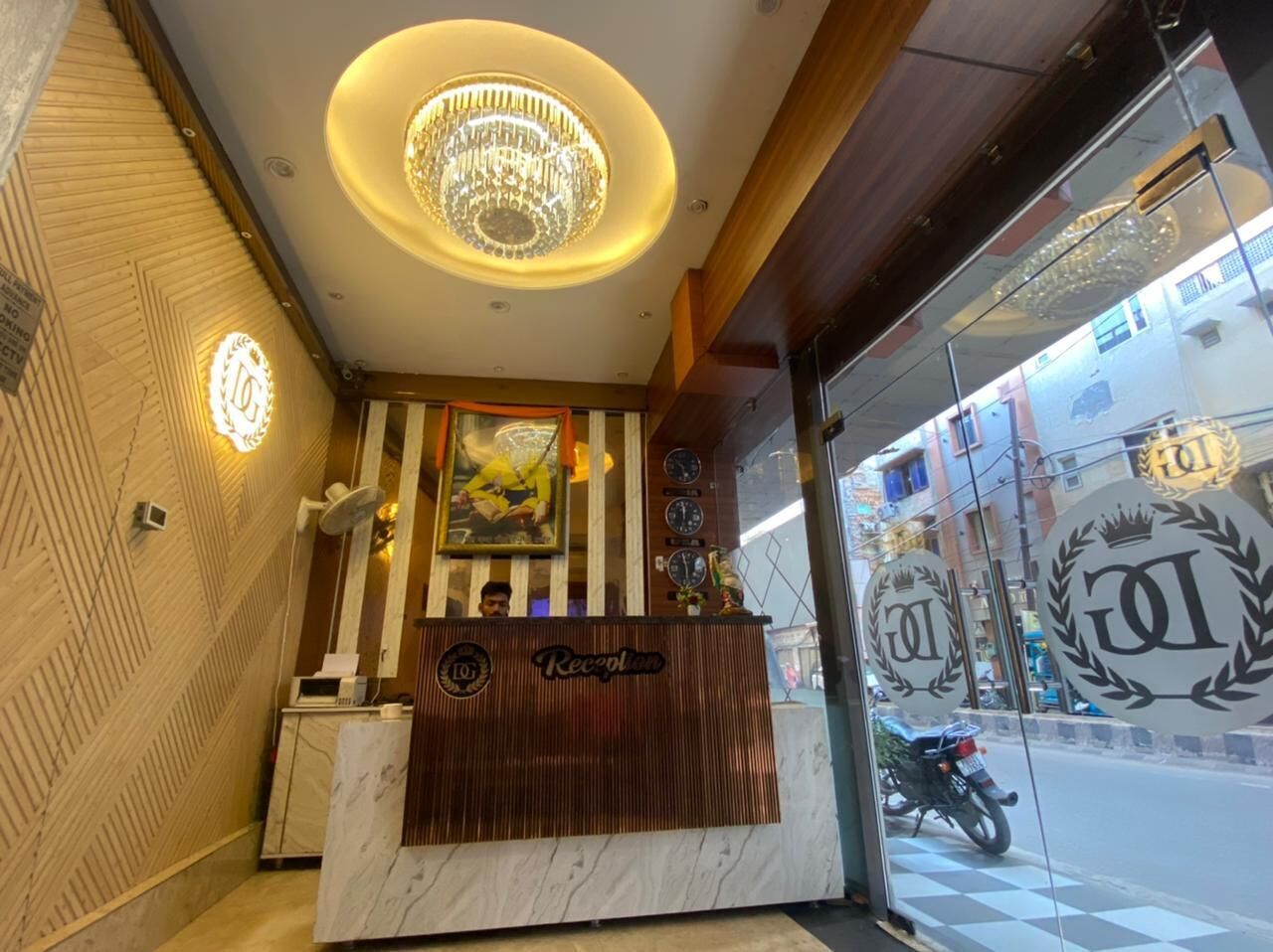 Hotel DG By Divud Ecom