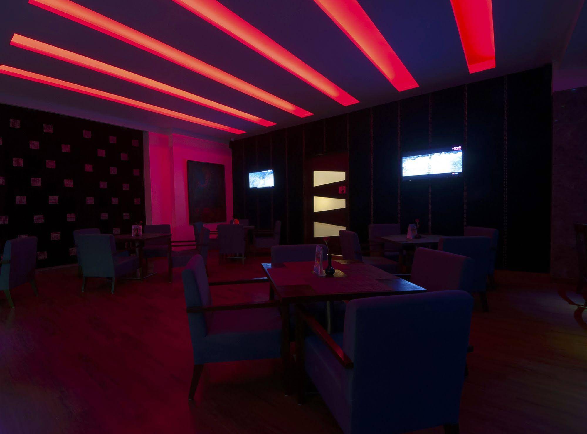 Hotel Humble UNA Smart