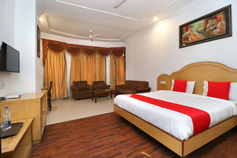 Hotel Kishore International by OYO Rooms