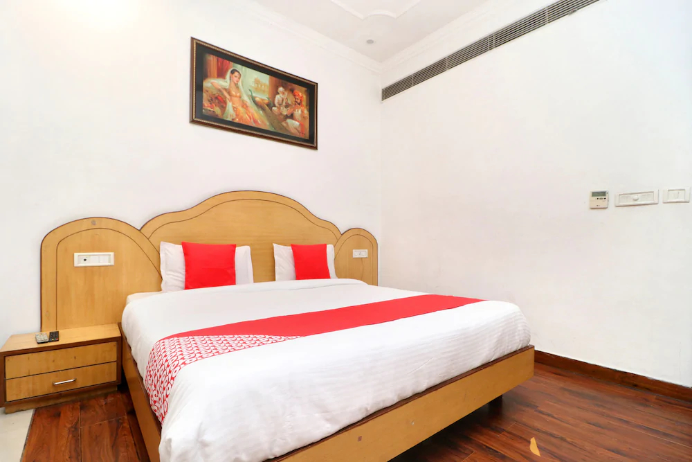 Hotel Kishore International by OYO Rooms