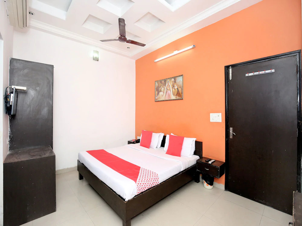 Hotel Krishna Castle