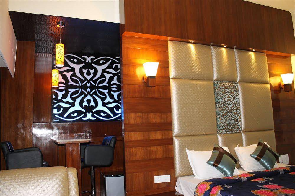 Hotel Shiraz Regency
