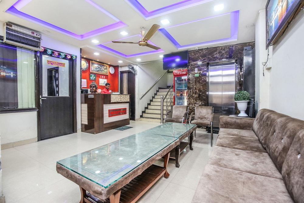 Maryada Hotel By OYO Rooms