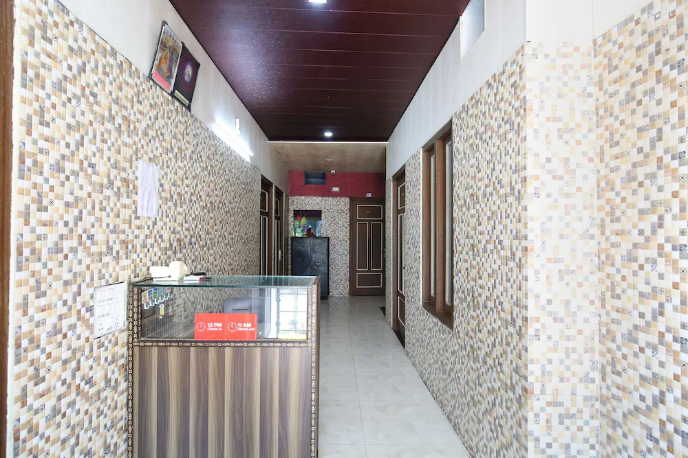 Royal Hotel And Restaurant By OYO Rooms