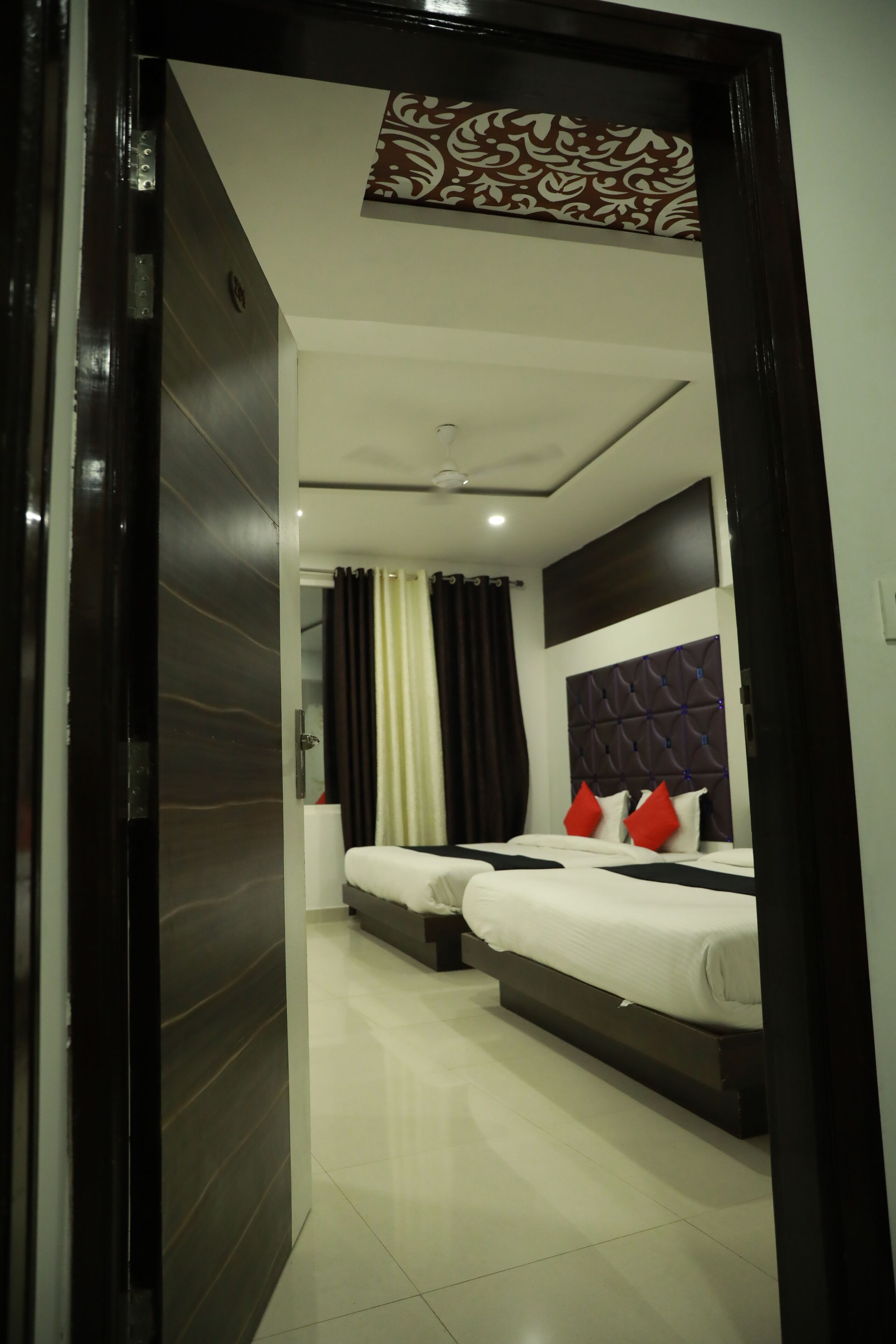 Royal View