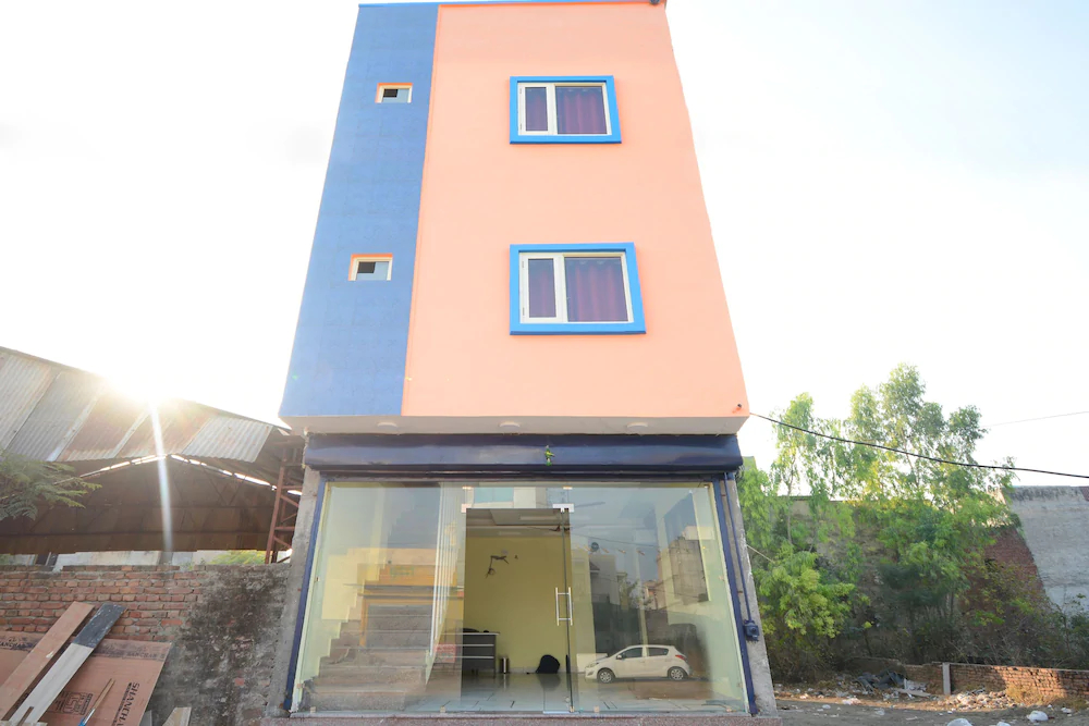 Hotel Ozas Grand by OYO Rooms