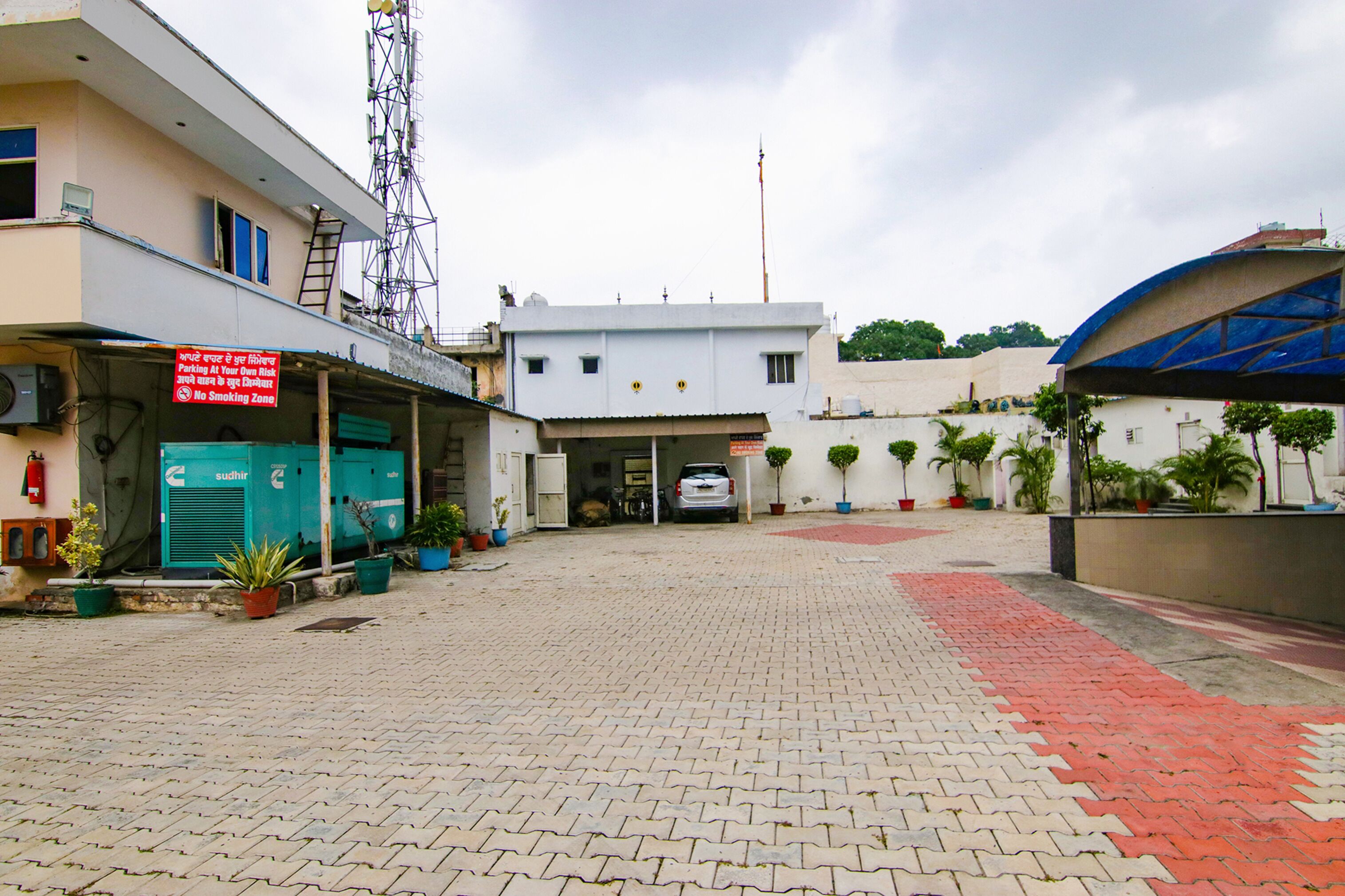 FabHotel Jalandhar Corporate Suites