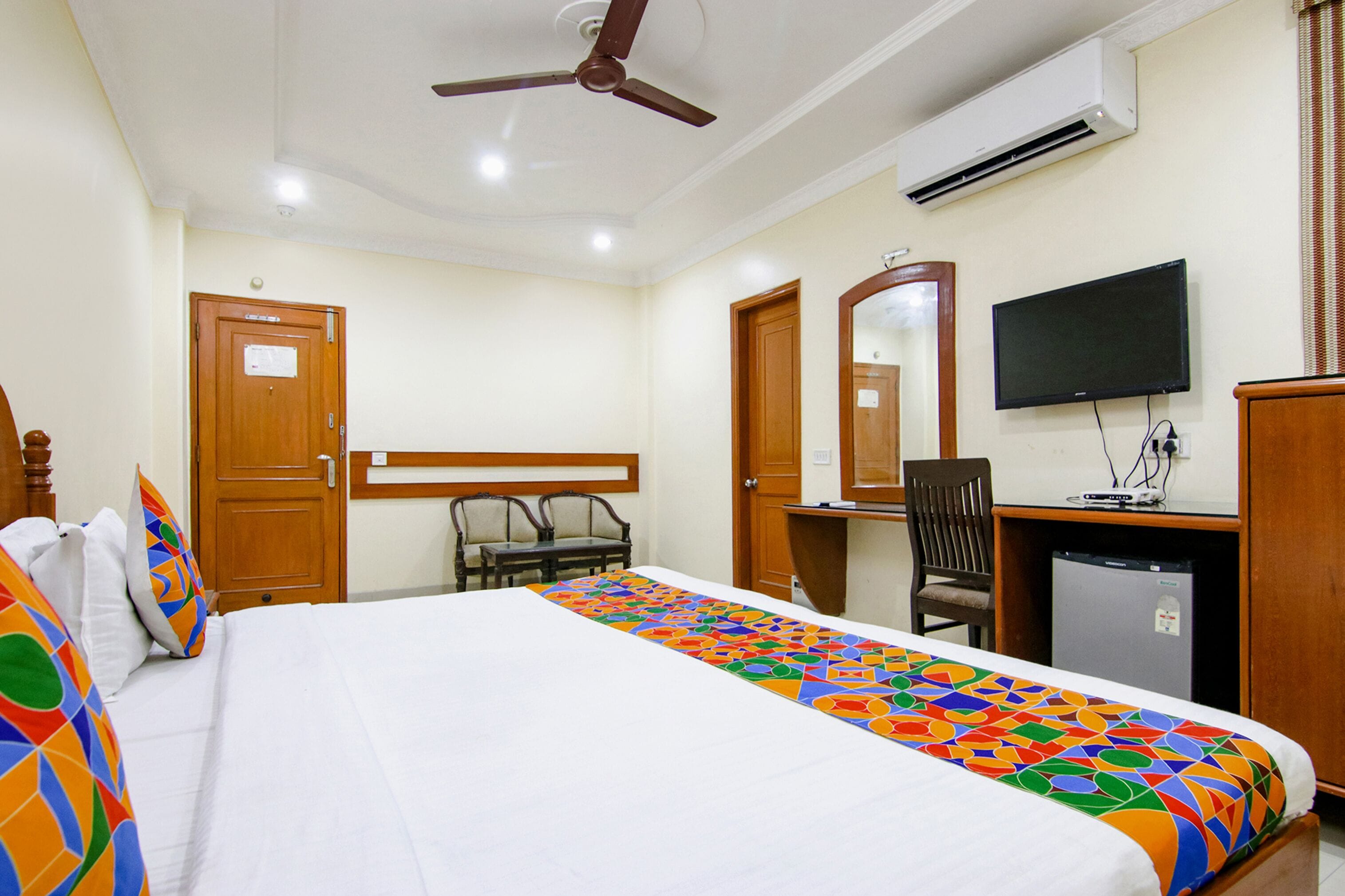 FabHotel Jalandhar Corporate Suites