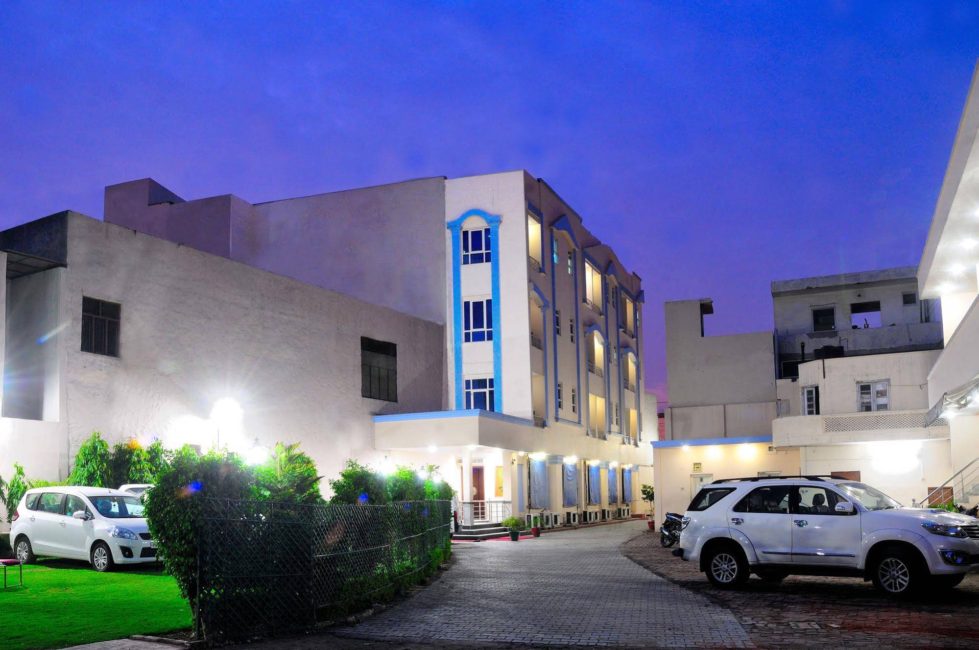 Jalandhar Corporate Suites -Banquet Hall
