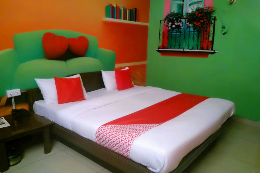 Hotel Max By OYO Rooms