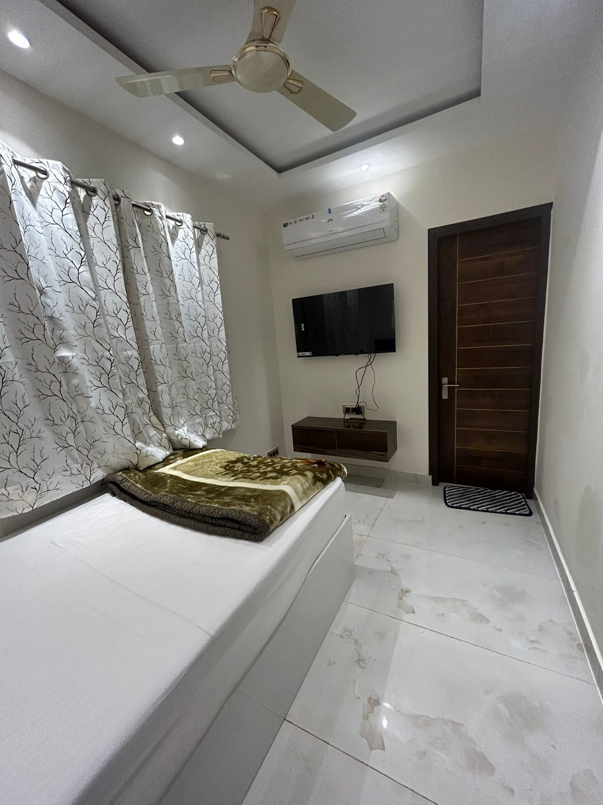 Hotel Katani Inn