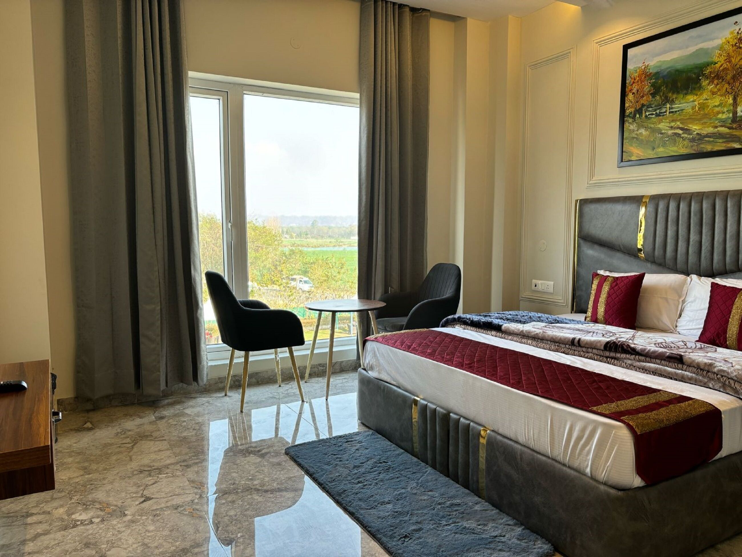 Siswan View Hotel