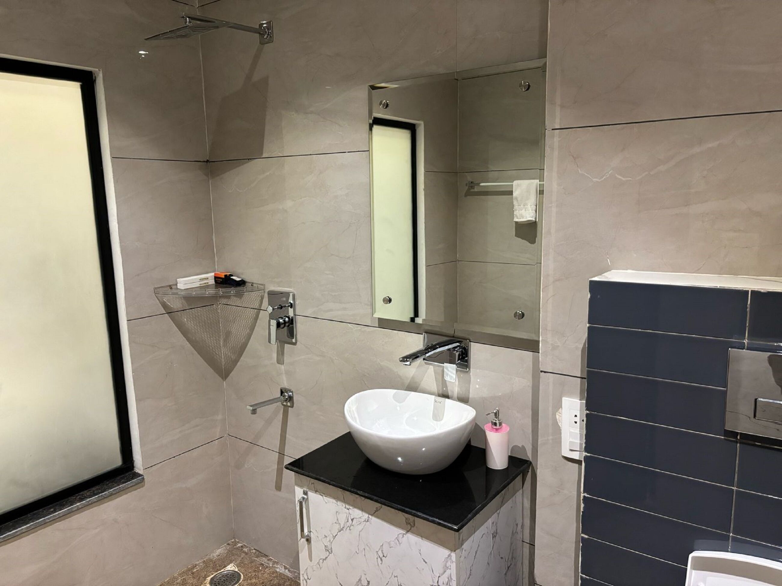 Siswan View Hotel