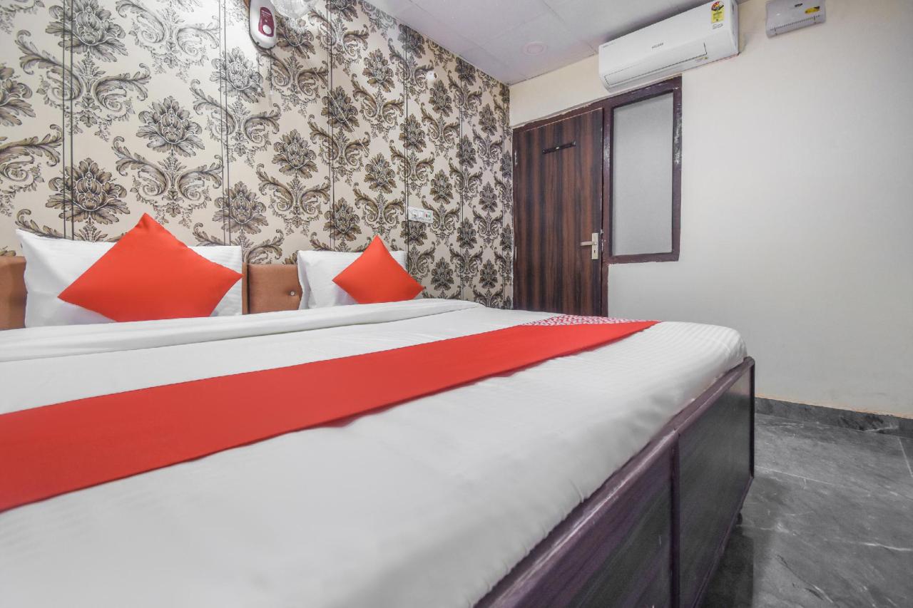 Hotel Golden Bird by OYO Rooms