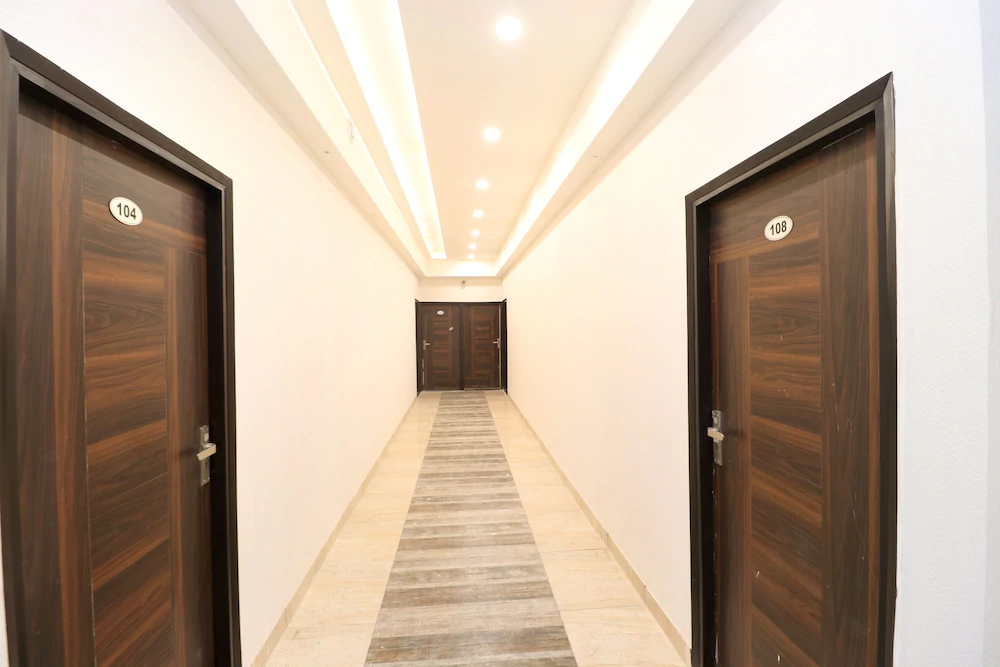 Hotel P Grand By OYO Rooms