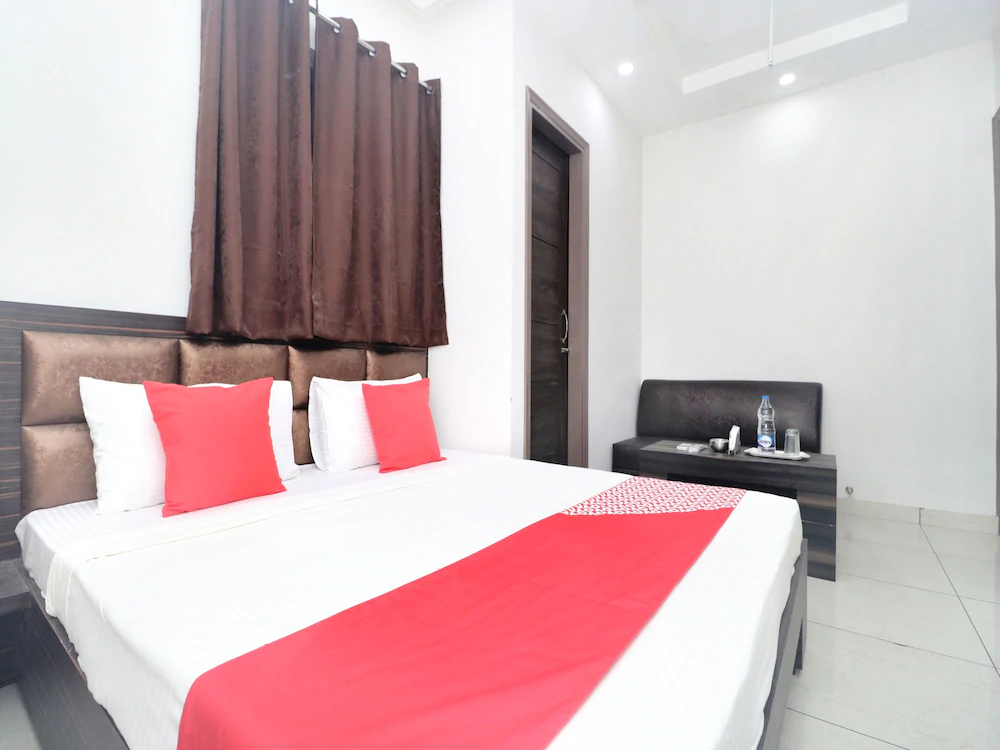 OYO 15005 Hotel K-Homes