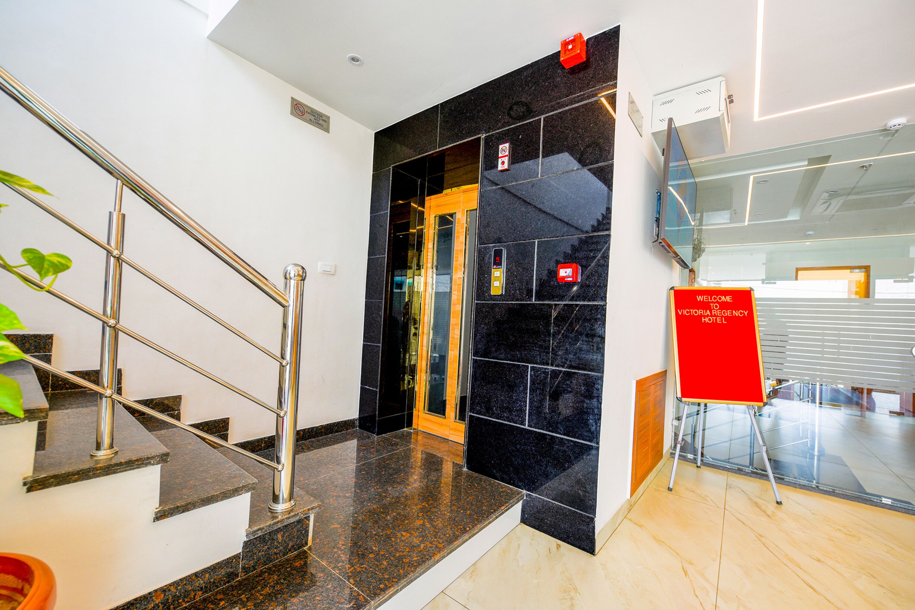 Fabhotel Prime Victoria Regency