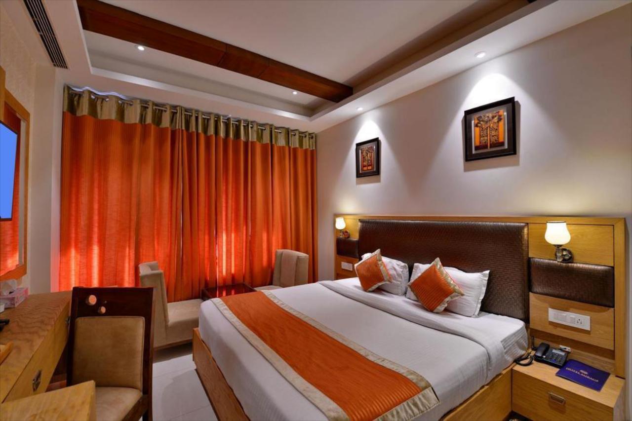 Hotel Mirage