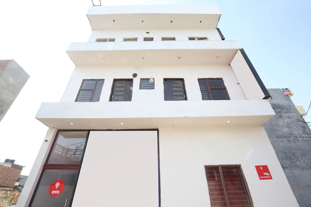Hotel Sharnam