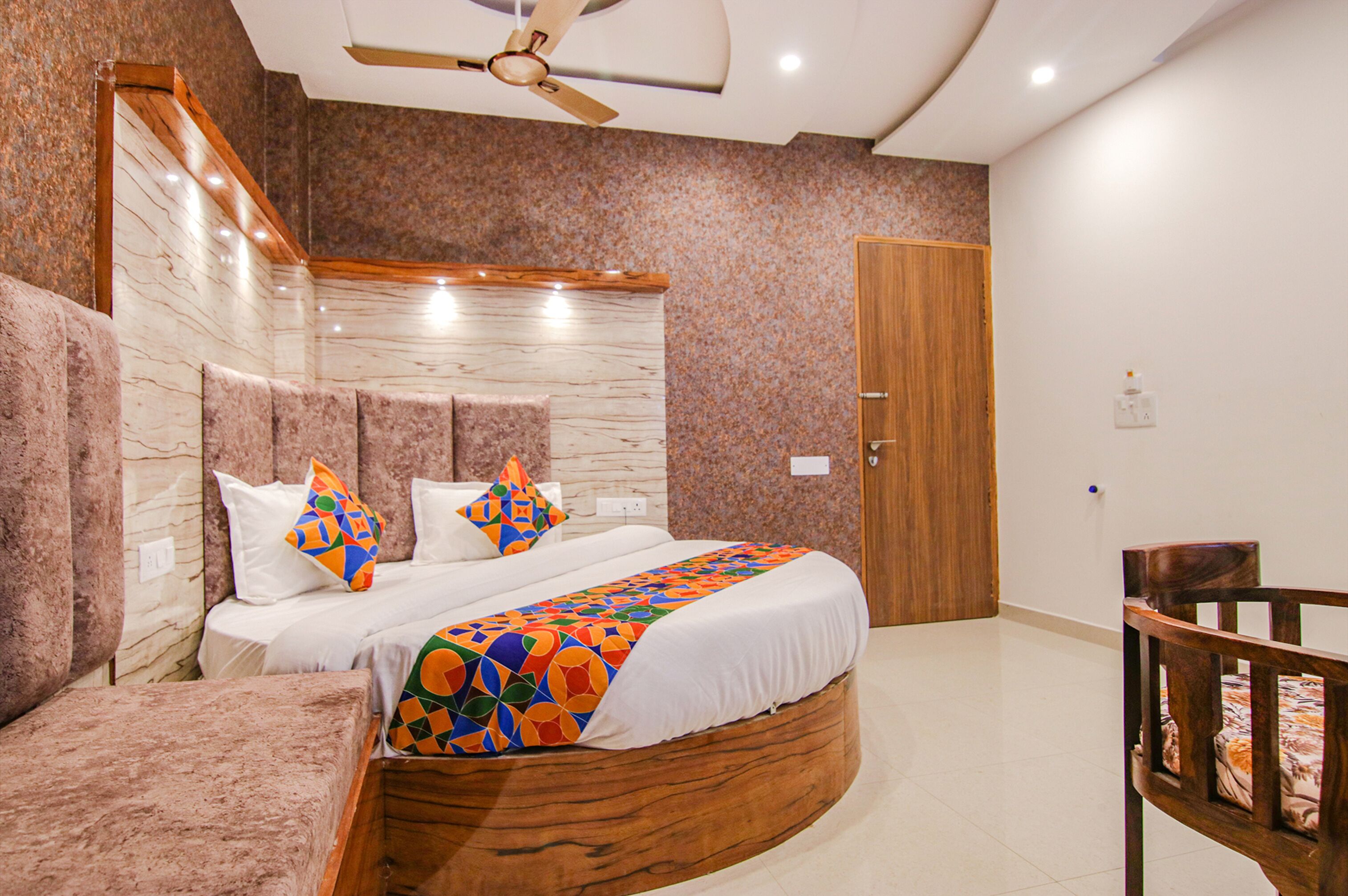 Meridian Inn By FabHotel