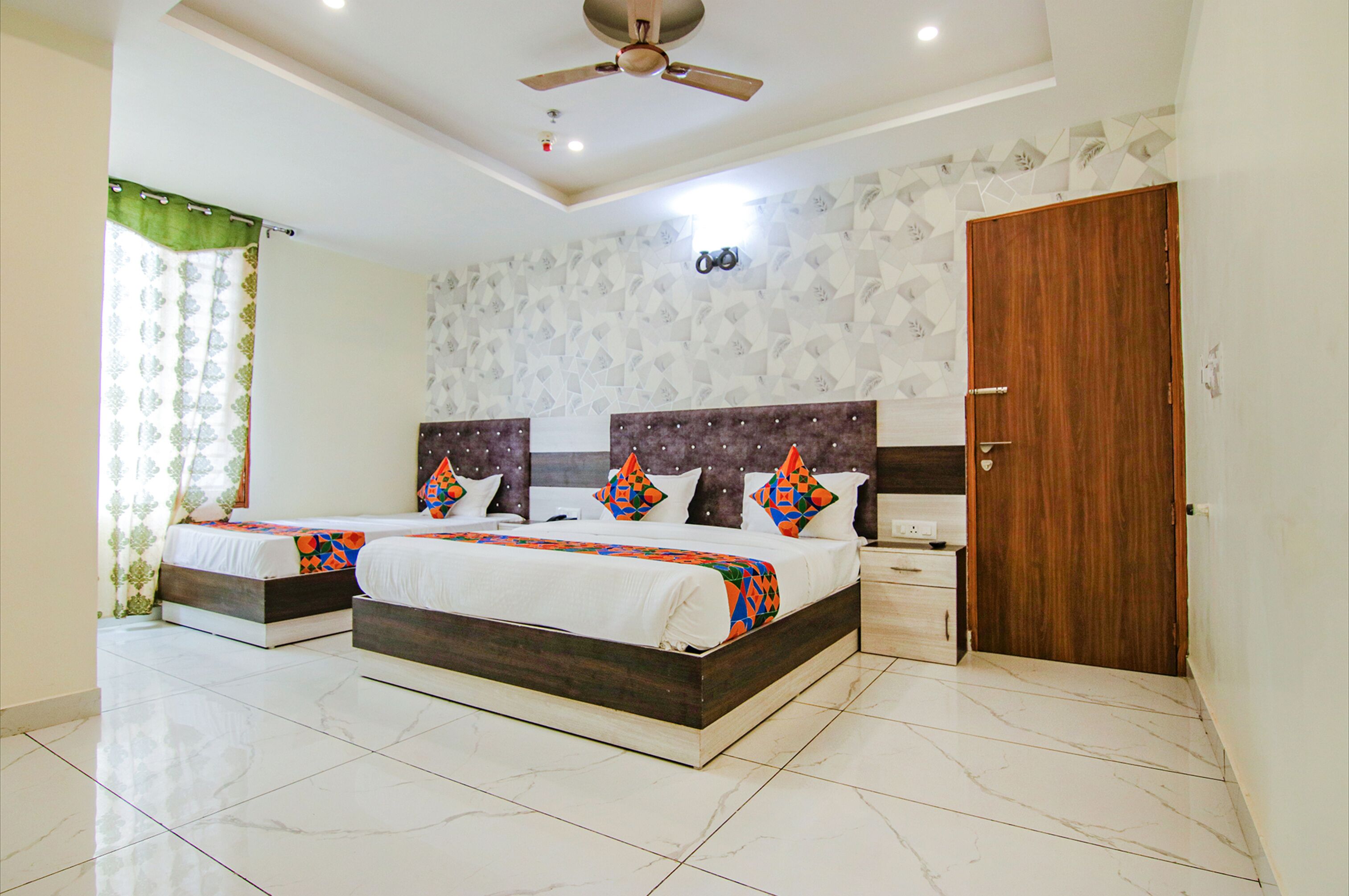 Meridian Inn By FabHotel
