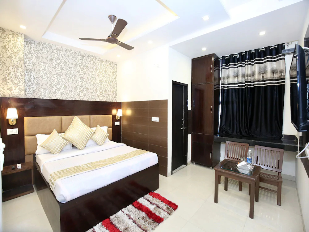Hotel The Black Gold By OYO Rooms