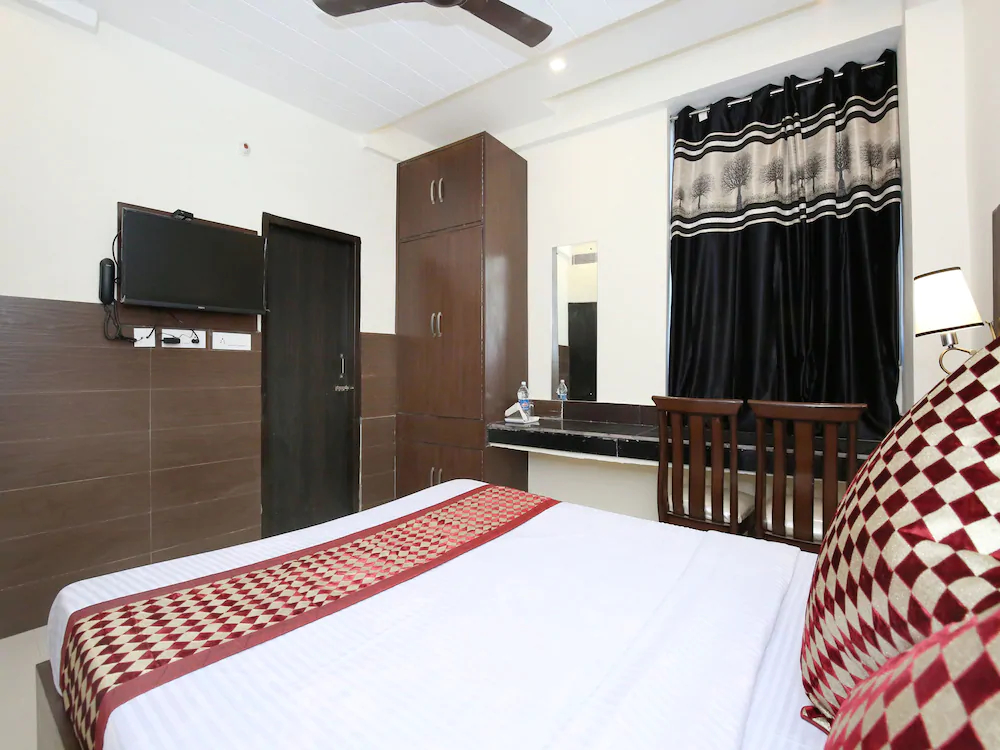 Hotel The Black Gold By OYO Rooms