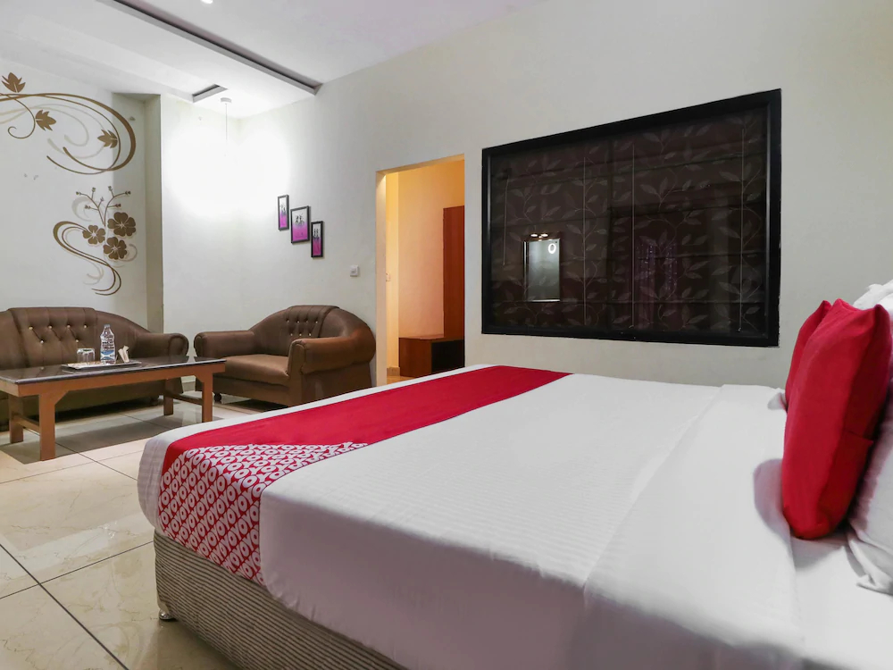 Hotel Jiwan Plaza by OYO Rooms