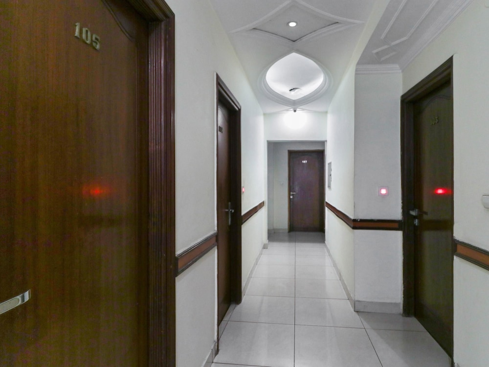 Hotel Jiwan Plaza by OYO Rooms