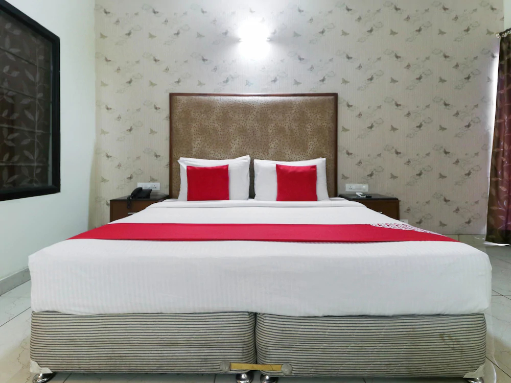 Hotel Jiwan Plaza by OYO Rooms