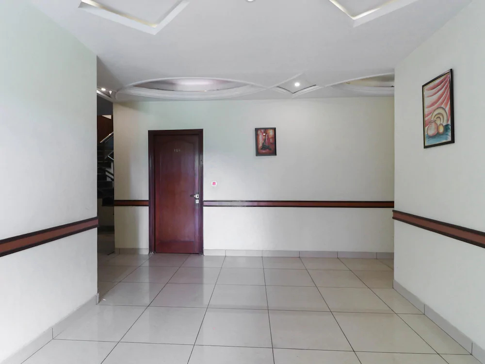 Hotel Jiwan Plaza by OYO Rooms