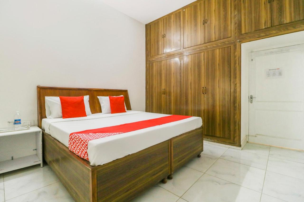 New Amar by OYO Rooms