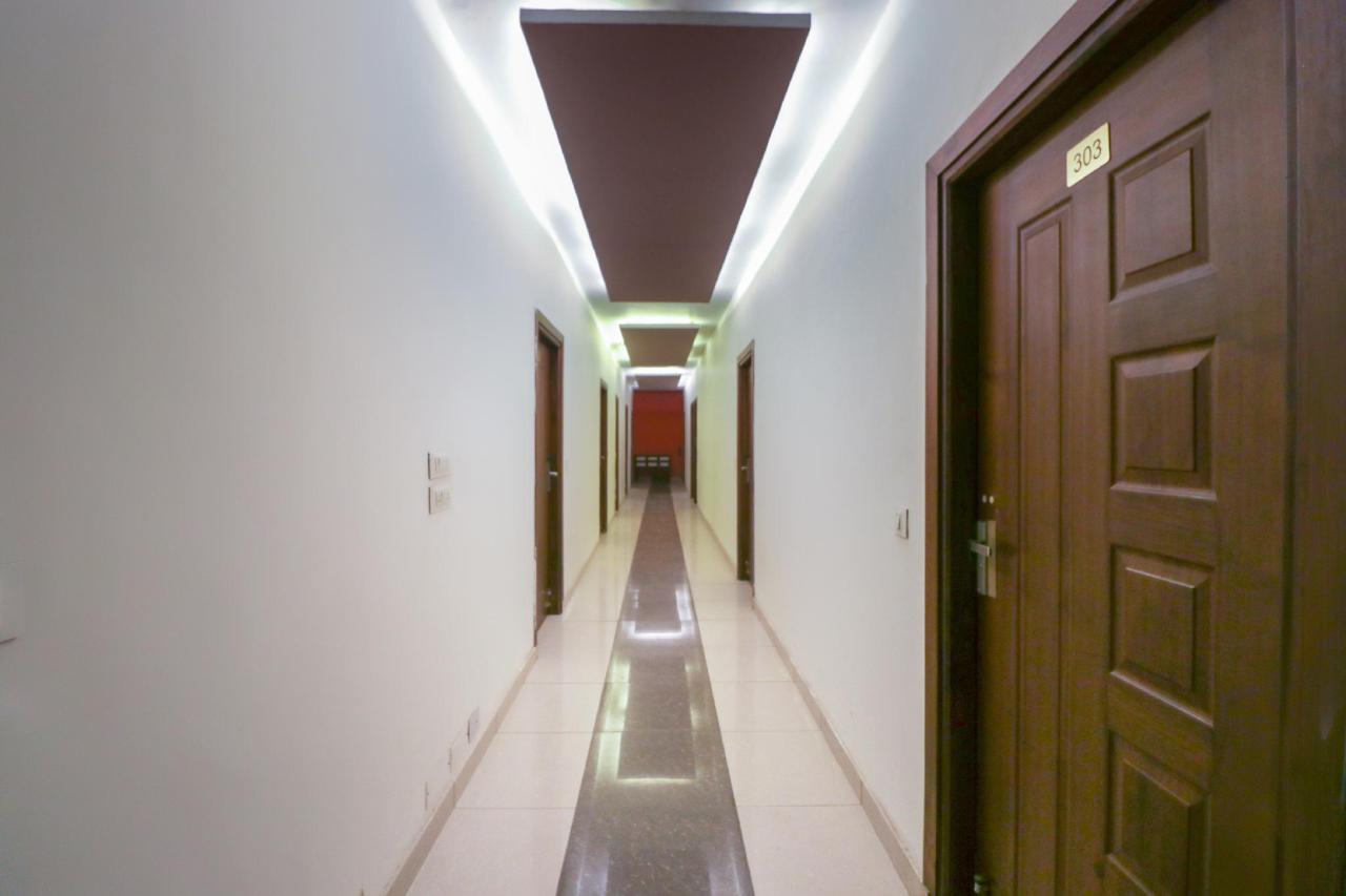 The Grace by OYO Rooms