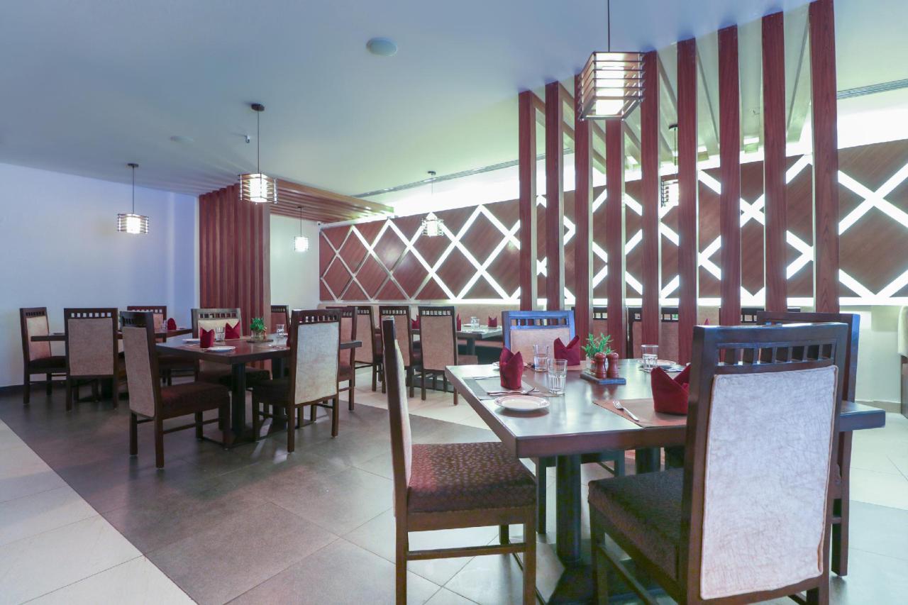 The Grace by OYO Rooms
