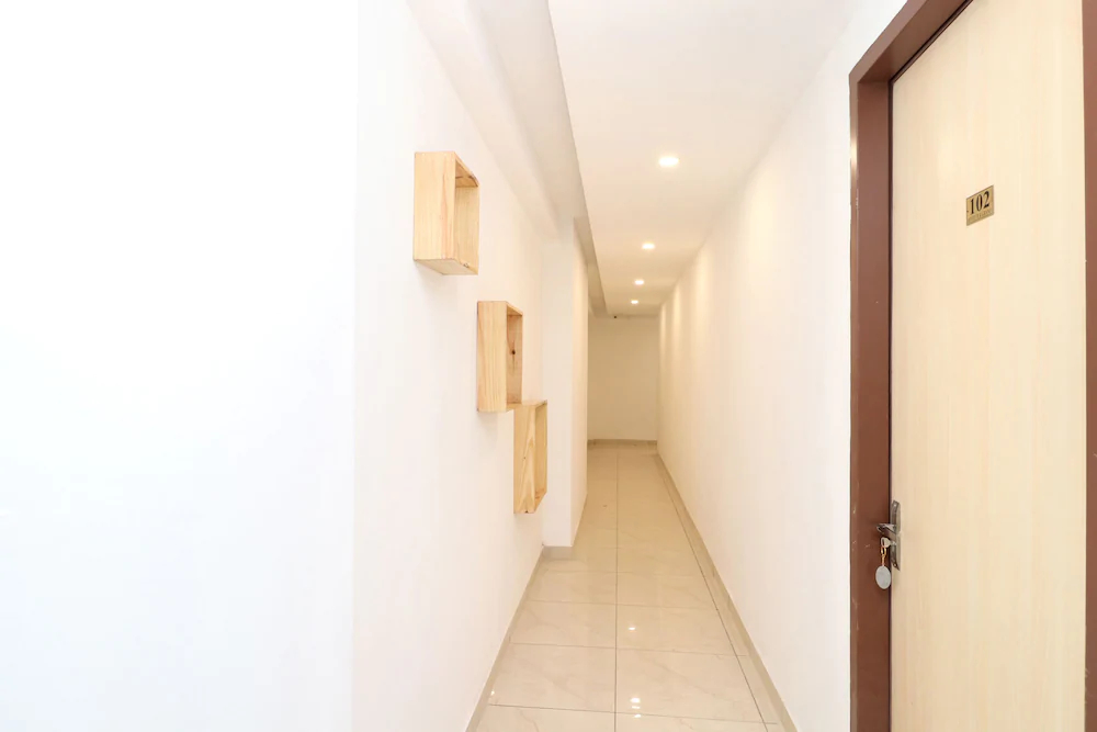 Hotel R K Grand By OYO Rooms