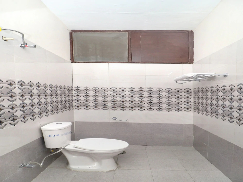 OYO 15620 Hotel Dynasty