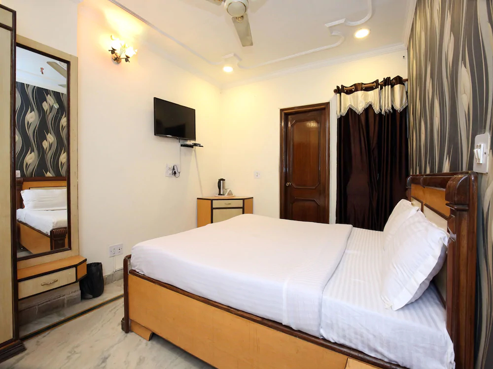 Gobind Regency By OYO Rooms