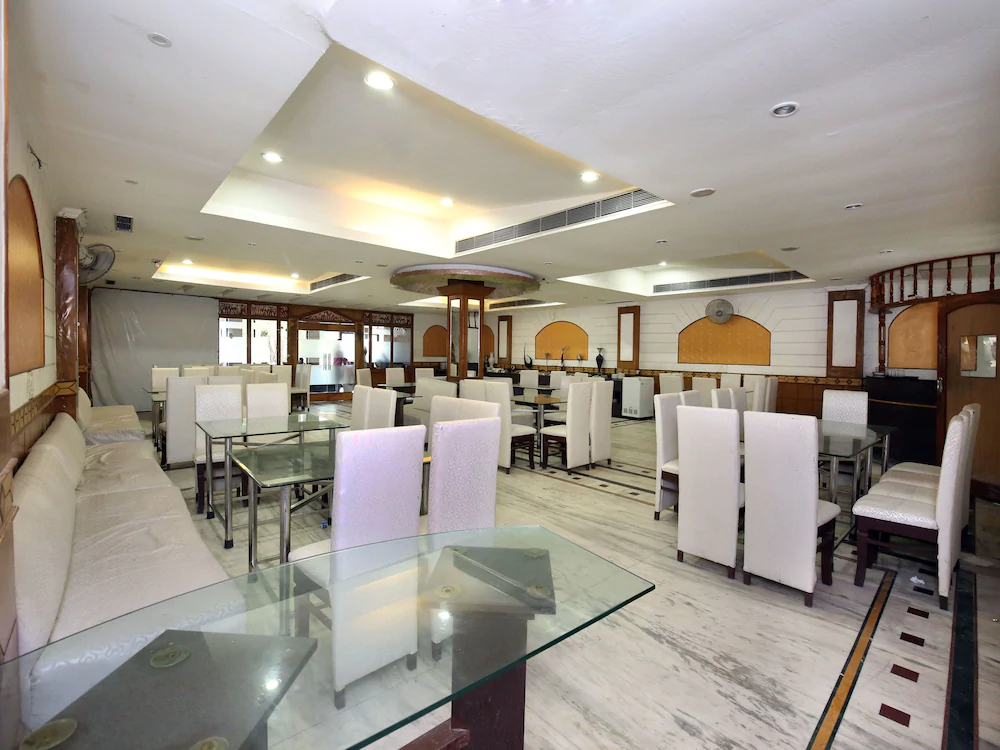 Gobind Regency By OYO Rooms