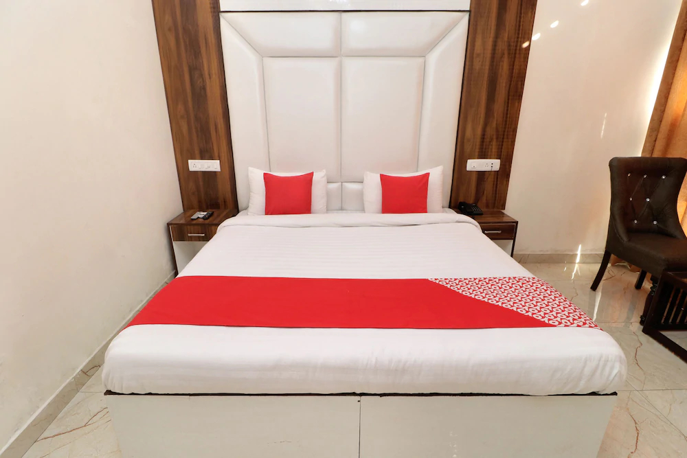 Hotel Grand Vista By OYO Rooms