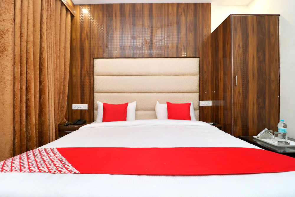 Hotel Grand Vista By OYO Rooms
