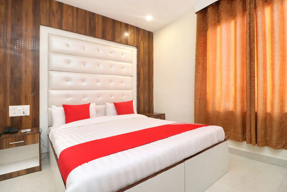 Hotel Grand Vista By OYO Rooms