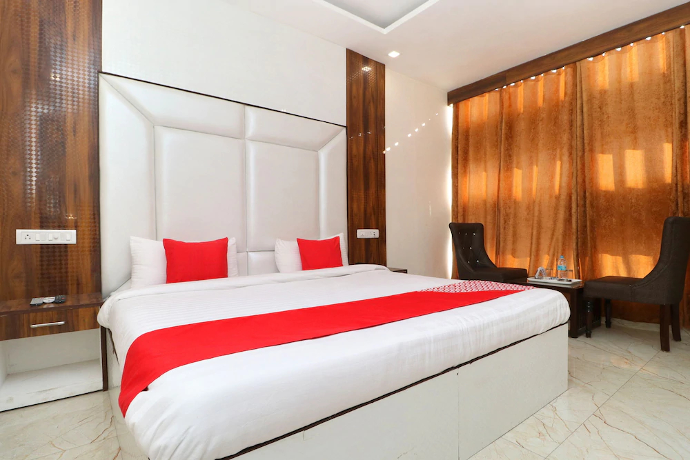 Hotel Grand Vista By OYO Rooms