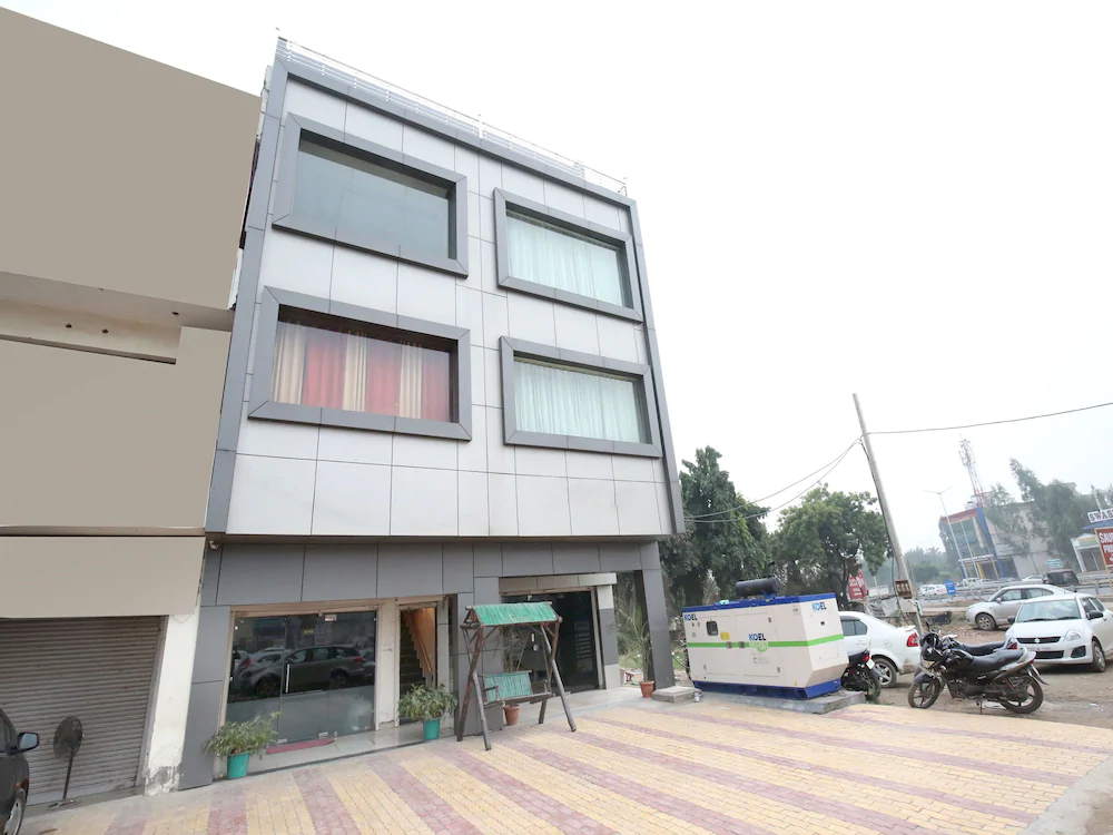 Hotel Jb by OYO Rooms
