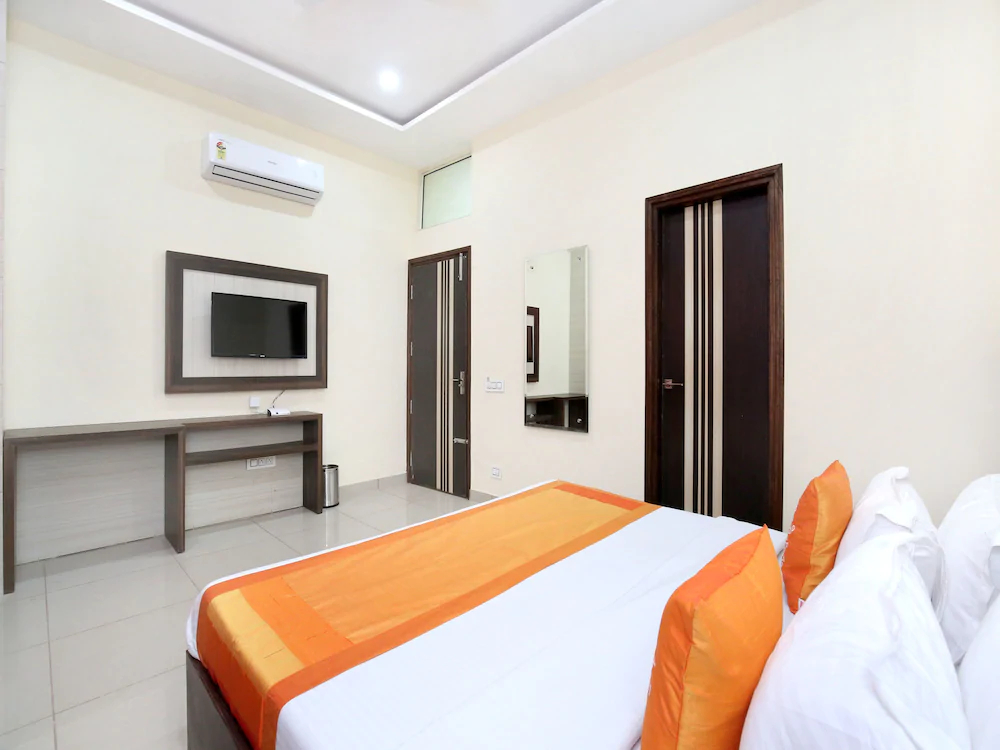 Hotel Jb by OYO Rooms