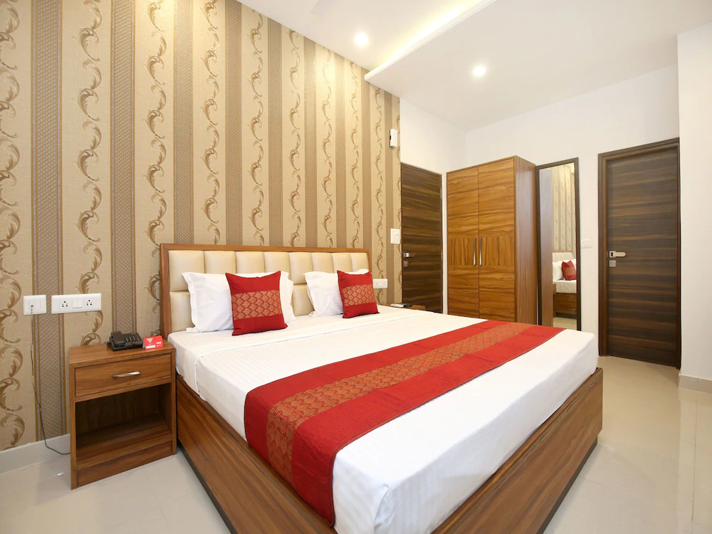 Hotel Pearl Wood By OYO Rooms