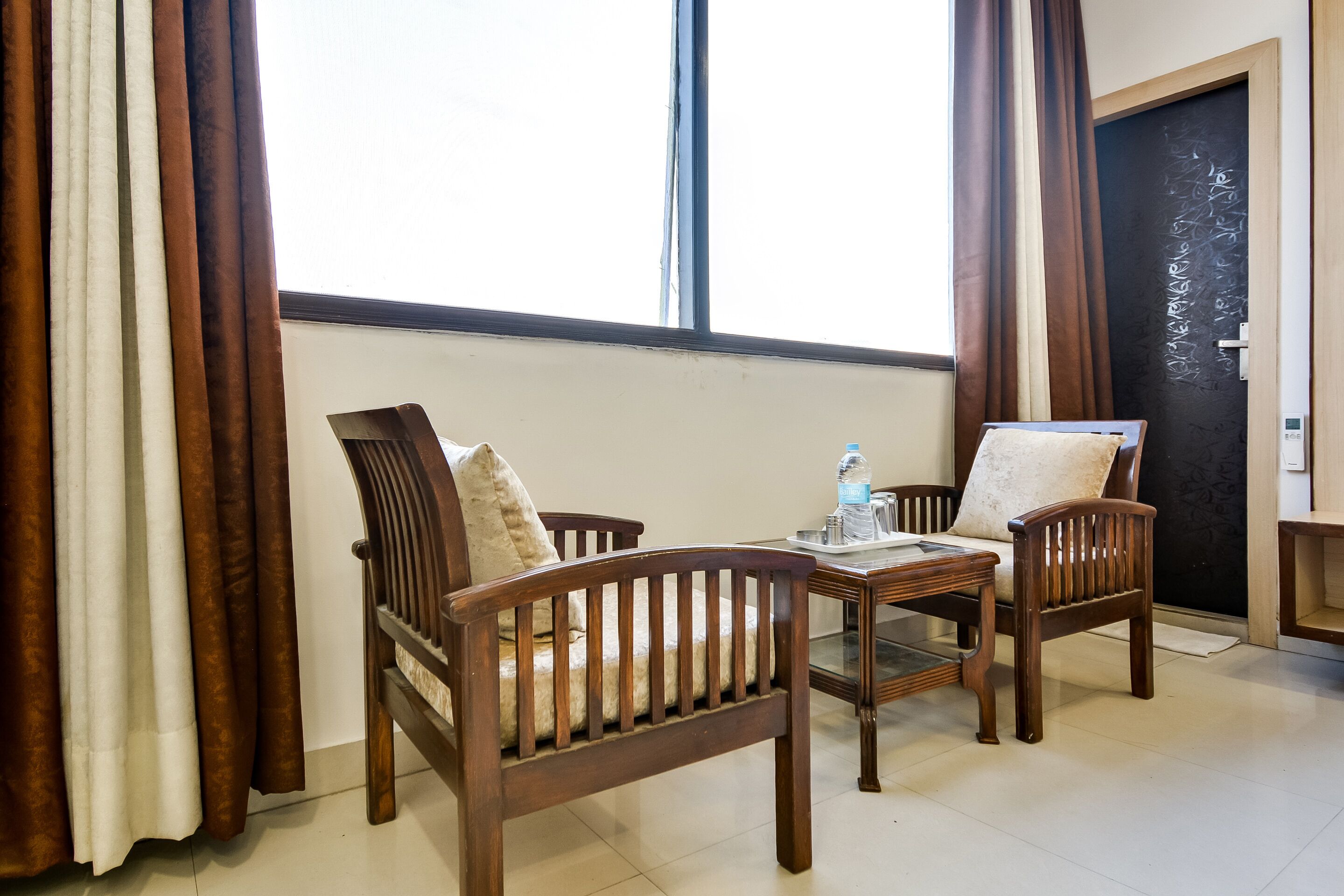 Hotel Purple Residency by OYO Rooms